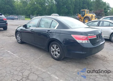 2011 Honda Accord 2.4 Lx-P z USA, uszkodzony, nr VIN 1HGCP2F46BA067652